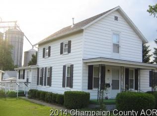 105 N Walnut St, Roberts, IL 60962