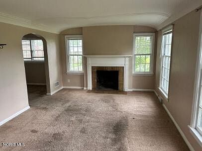 4th image of 1027 Secor Rd