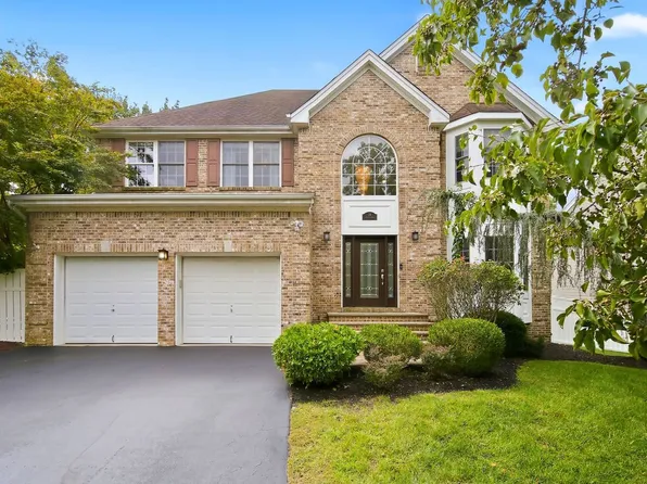 28 Violet Circle, Howell, NJ 07731