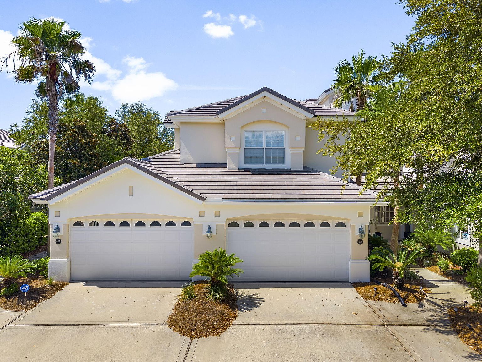 4528 Golf Villa Ct UNIT 402