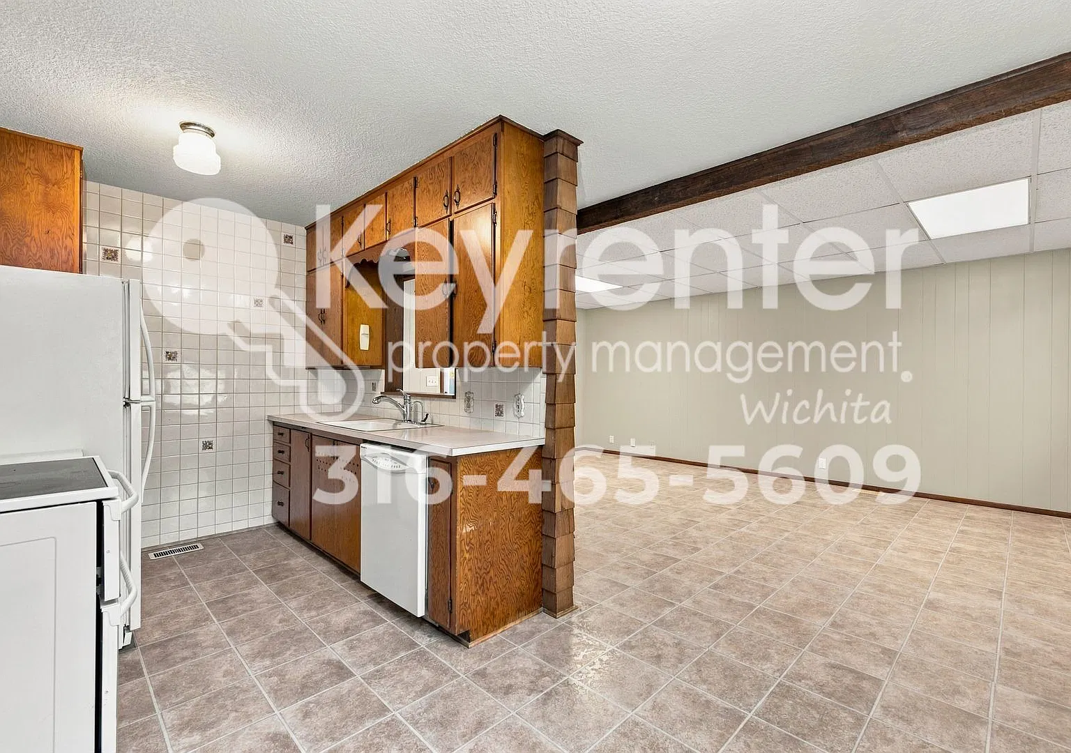 Charming 2-Bedroom plus bonus room and large shop/garage — Photo 3