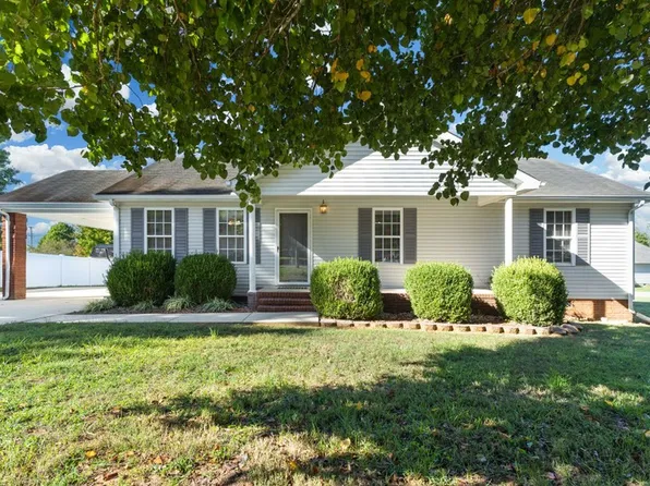 296 Creek Ln, McMinnville, TN 37110