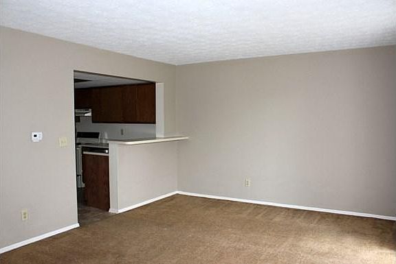 3rd image of 6388 Nightwind Ct