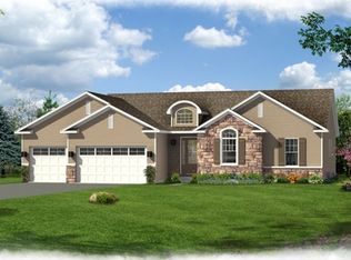 2 Blackstone Way, Le Claire, IA