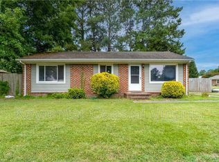 916 Baron Ct, Chesapeake, VA 23323