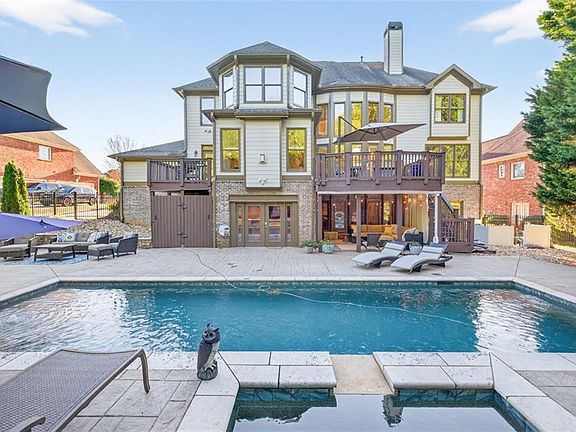 2nd image of 909 Pathview Ct