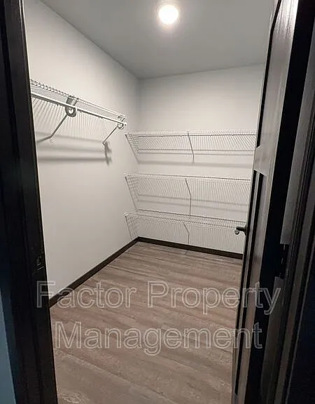 3110 Noble Dr — Photo 11