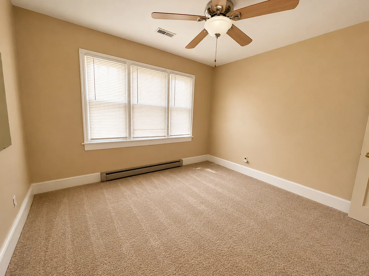 2 bed, 799 sqft, $1,300 — Photo 4