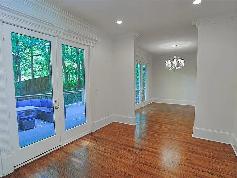 1296 Lenox Park Blvd — Photo 7