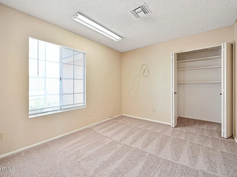 6830 E Paradise Ln — Photo 13