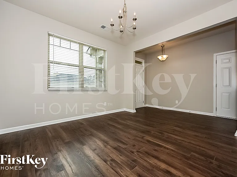 1500 Denver Way — Photo 4