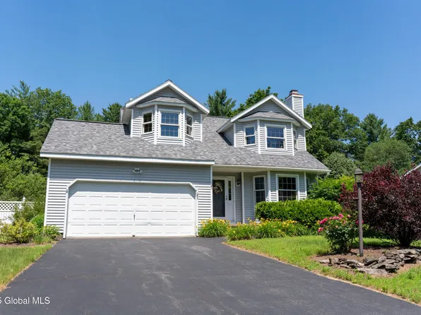 21 Fairmount Drive, Gansevoort, NY 12831