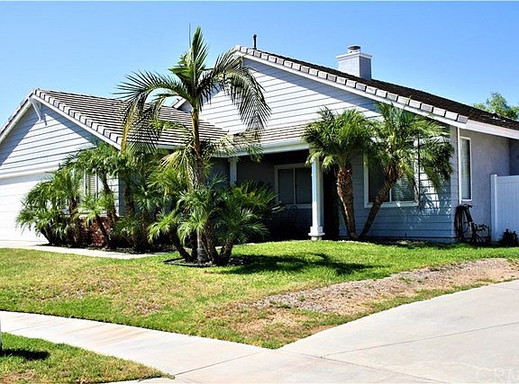 3rd image of 987 Hondo Cir