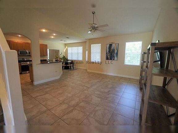 4th image of 2408 Gordon St