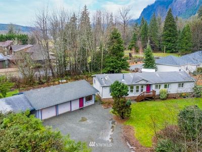41930 SE 103rd Pl, North Bend, WA, 98045