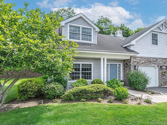 3rd image of 174 Pond View Drive
