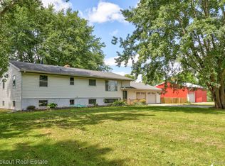 9230 Bray Rd, Millington, MI 48746