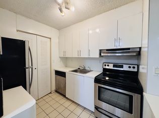 20681 NE 4th Pl N, Miami, FL 33179