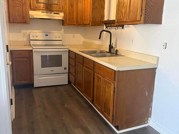 4th image of 712 Woodcliff Rd