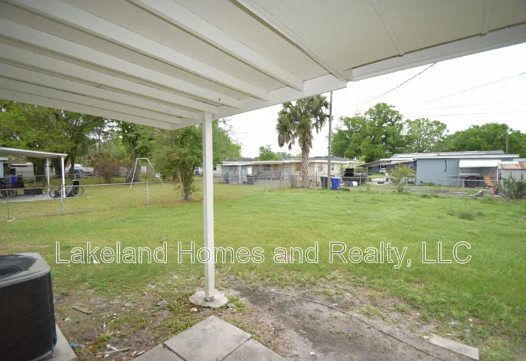 1213 W Patterson St — Photo 18