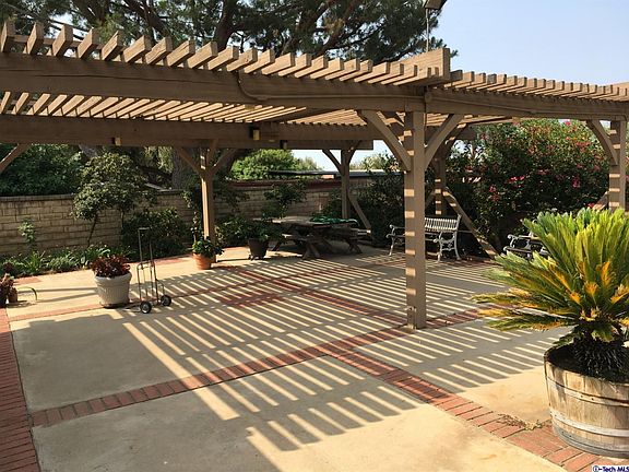 5th image of 13785 De Garmo Ave