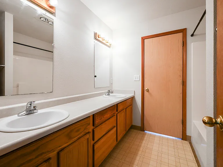 2819-2835 SE 90th Pl — Photo 11
