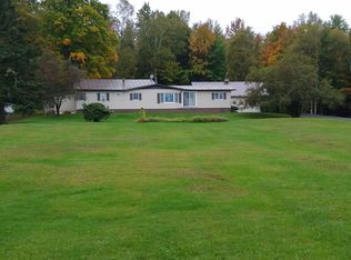 57 Maple Rdg, Newport, VT 05855