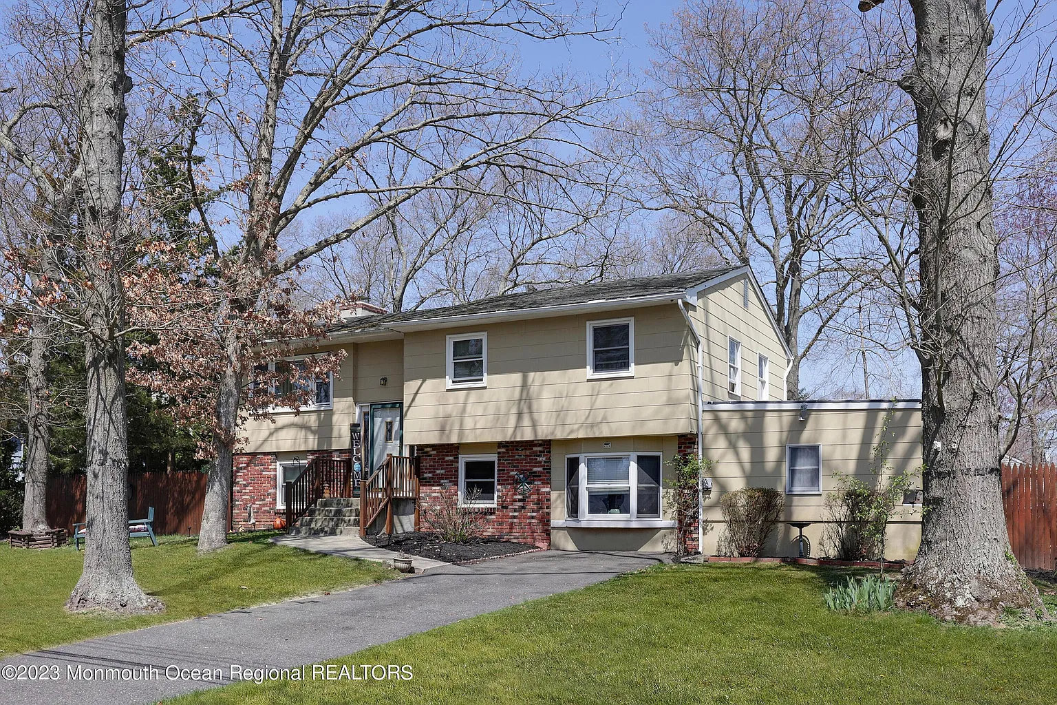 20 Jordan Drive photo 1
