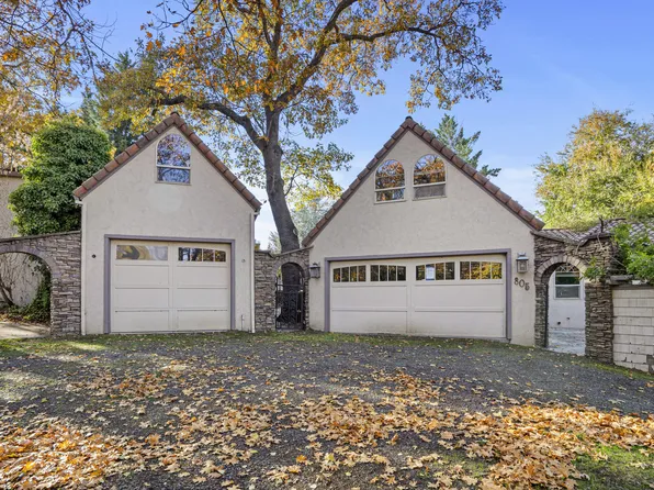 805 Hillview Dr, Ashland, OR 97520