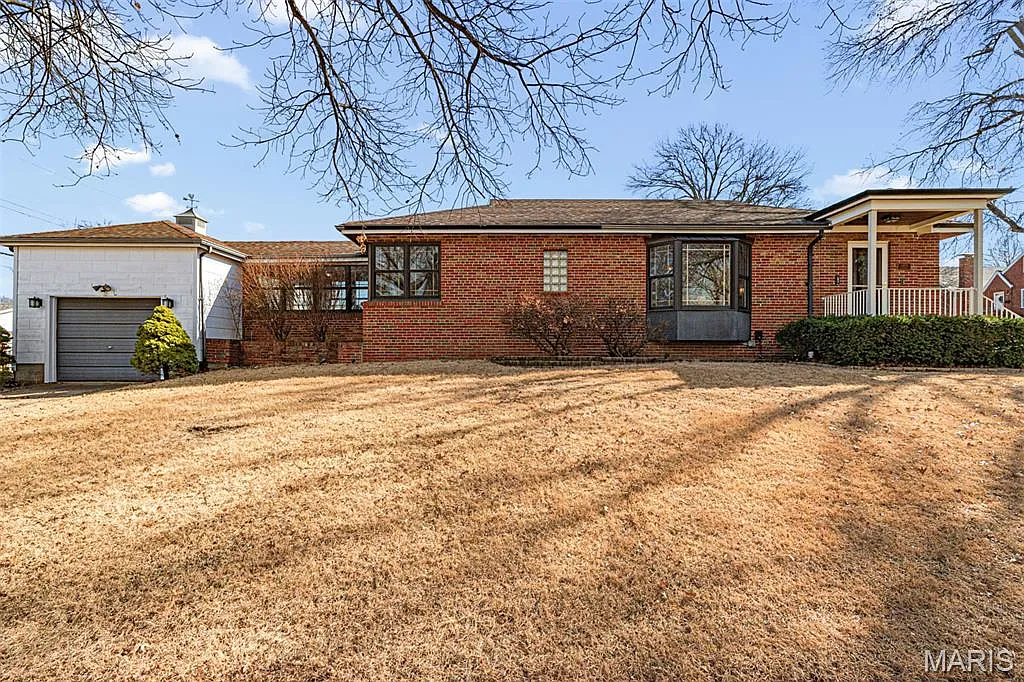 3470 Regal Pl photo 1