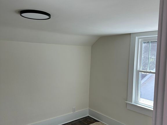 4th image of 1703 North Ave