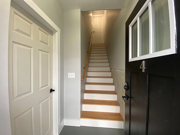 3rd image of 32 Main St #4