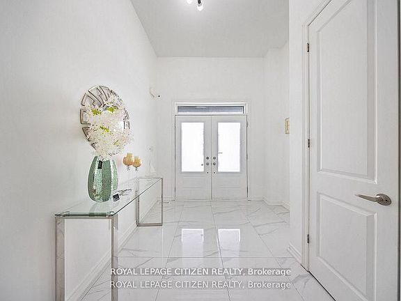 3rd image of 82 Closson Dr