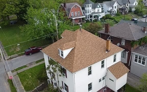 4th image of 343 Logan Ave