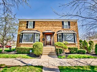 7557 Laramie Ave, Skokie, IL