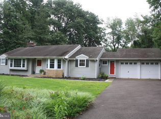8 Shelley Ln, Yardley, PA