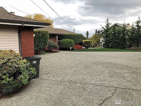 4th image of 3403 W Mukilteo Blvd