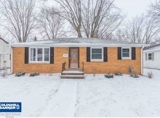 1207 Bond St, Green Bay, WI 54303