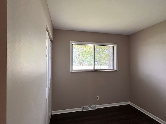 5th image of 6120 S Emerson Ave