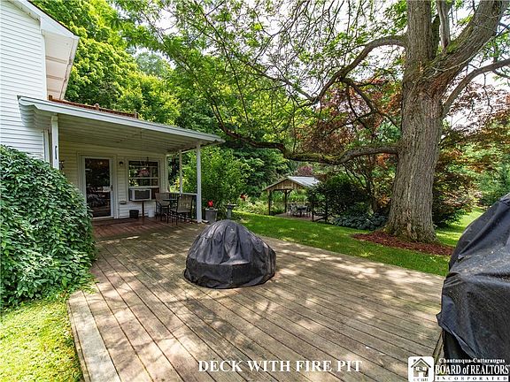 4th image of 5152 John Darling Rd