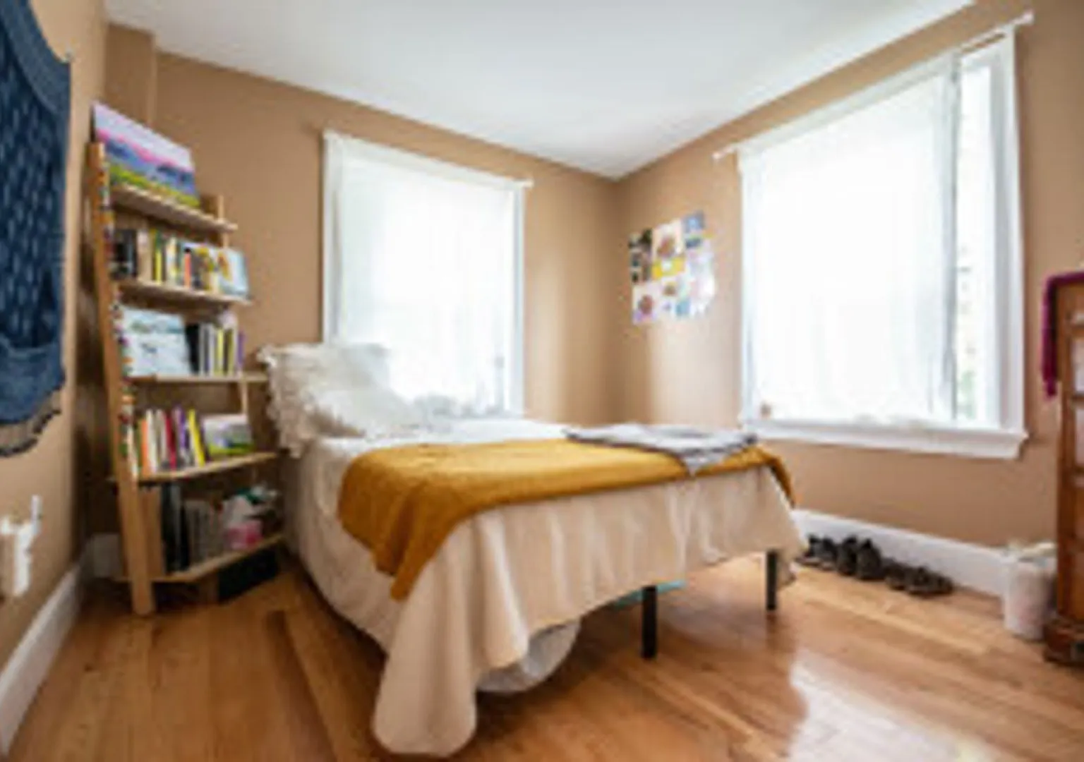 32 Linden St — Photo 2