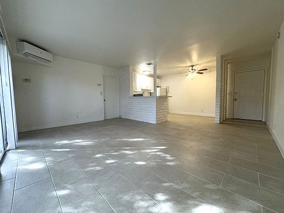 5th image of 535 S Mountain View Dr #4
