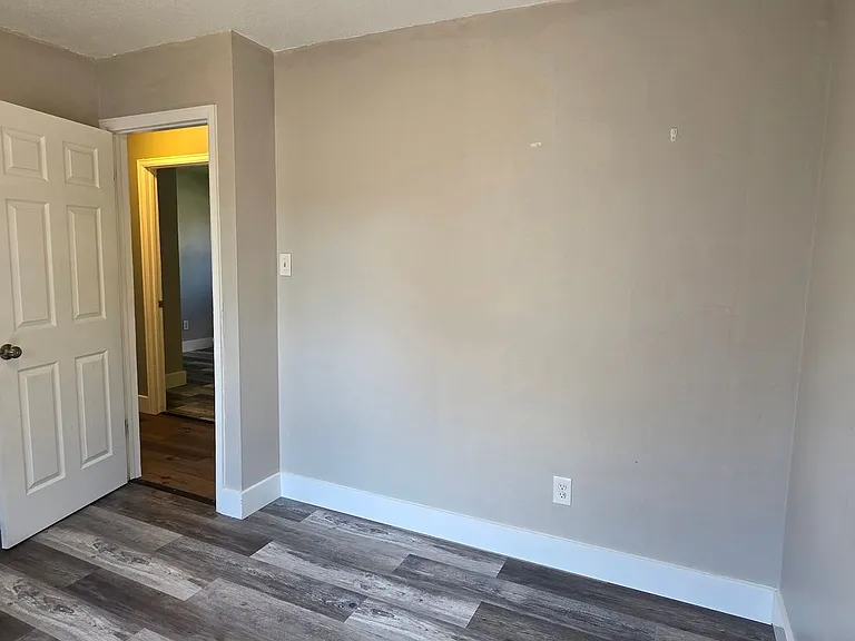 904 Coolidge St — Photo 9