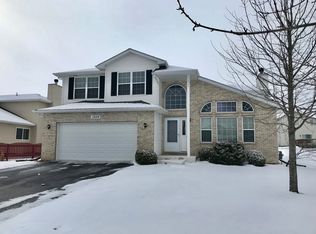 1209 Raintree Ct, Joliet, IL 60431