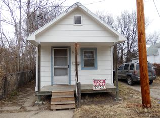 816 SE Overton St, Topeka, KS 66607