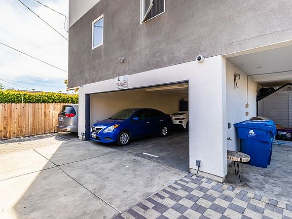 5th image of 622.5 N Serrano Ave
