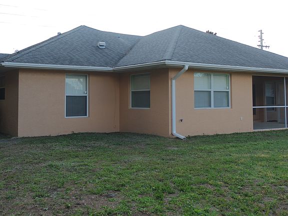 3rd image of 4060 W Price Blvd