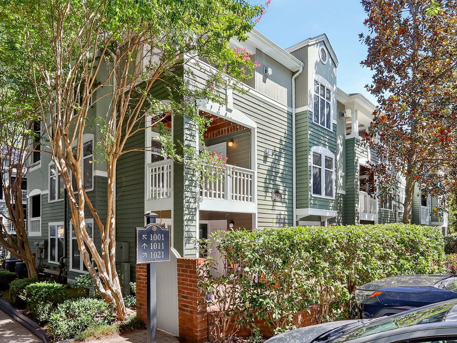 2 bed, 2.0 bath, 993 sqft, $1,850 — Photo 1