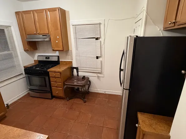 10555 130th St, South Richmond Hill, NY 11419