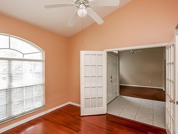 5th image of 3519 Autumn Glen Dr